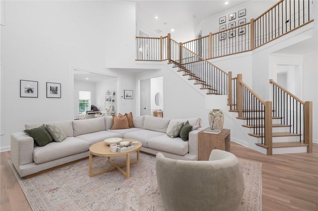 73 Lantern Hill Drive, Cranston, RI 02921