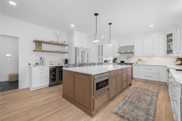 73 Lantern Hill Drive, Cranston, RI 02921