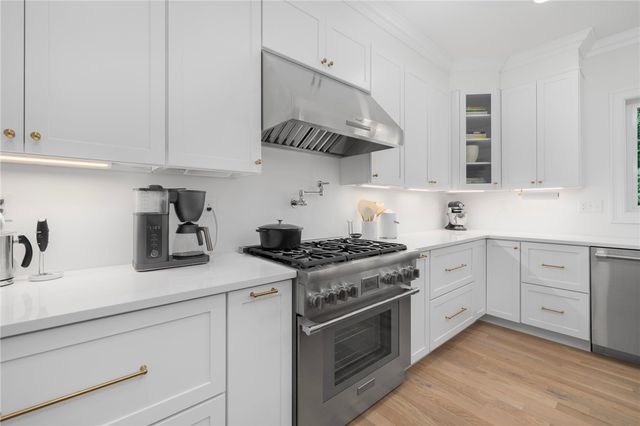 73 Lantern Hill Drive, Cranston, RI 02921