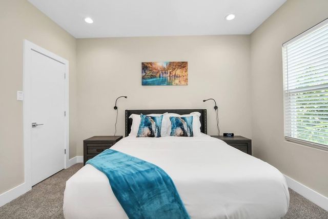 5935 Beall Street D, Houston, TX 77091