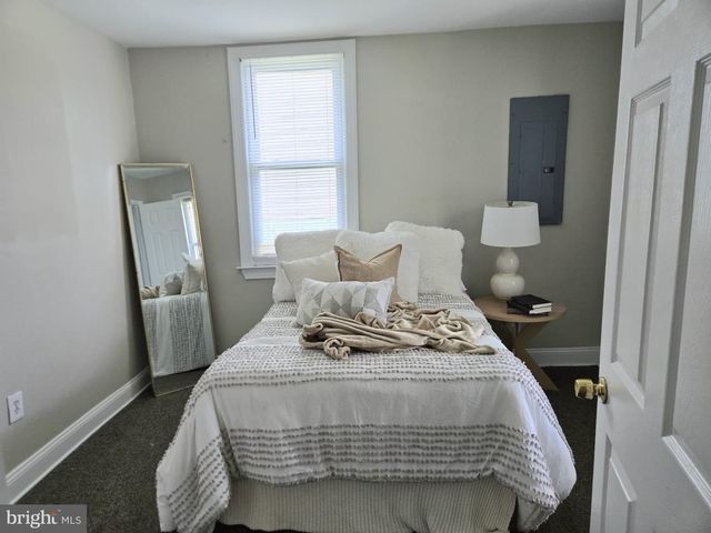 805 EASTERN AVE, Fairmount Heights, MD 20743
