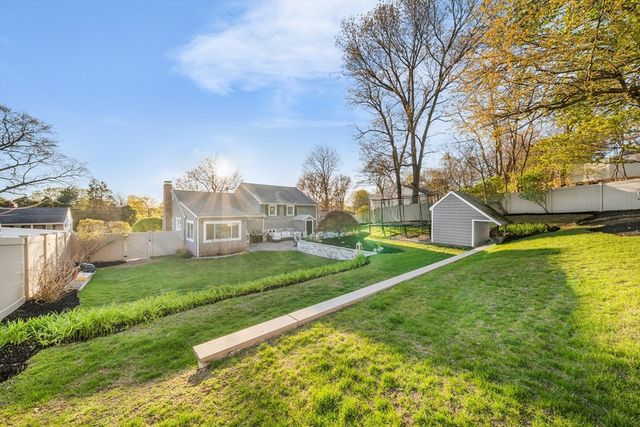 105 Macarthur Rd, Stoneham, MA 02180