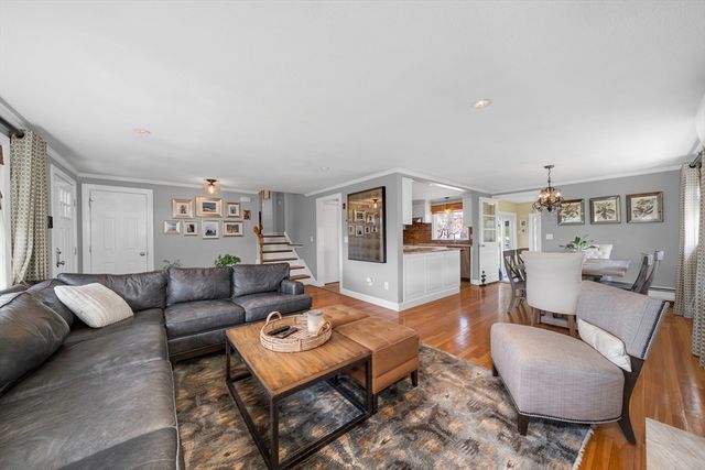 105 Macarthur Rd, Stoneham, MA 02180