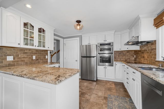 105 Macarthur Rd, Stoneham, MA 02180
