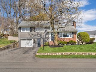 105 Macarthur Rd, Stoneham, MA 02180