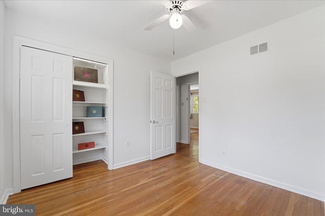 2 WOODBRIAR DR, Media, PA 19063