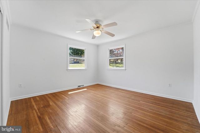 2 WOODBRIAR DR, Media, PA 19063