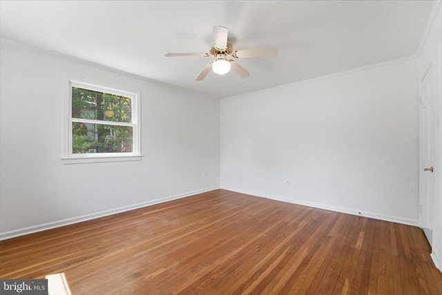 2 WOODBRIAR DR, Media, PA 19063