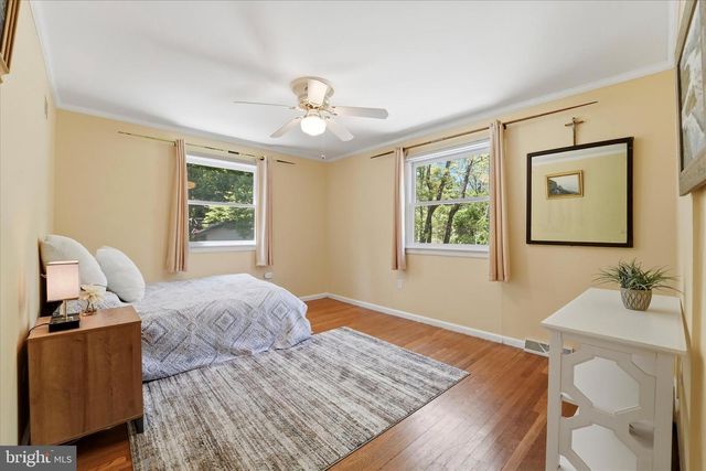2 WOODBRIAR DR, Media, PA 19063