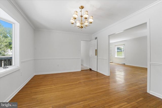 2 WOODBRIAR DR, Media, PA 19063