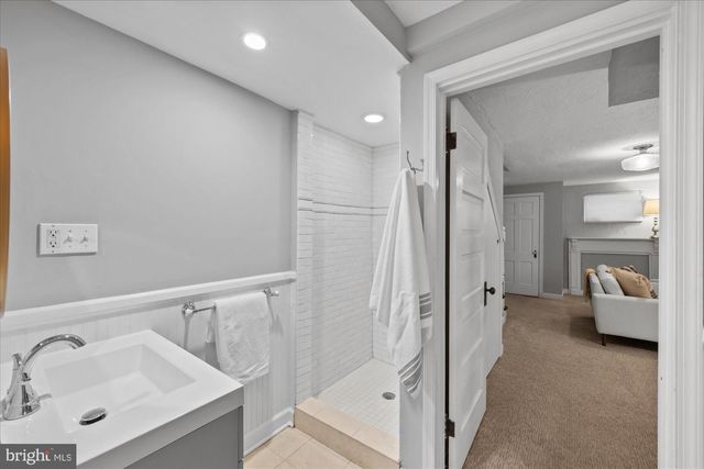 3719 JENIFER ST NW, Washington, DC 20015