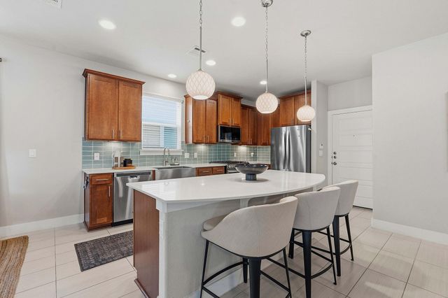 7402 Buchholz ST, Austin, TX 78745