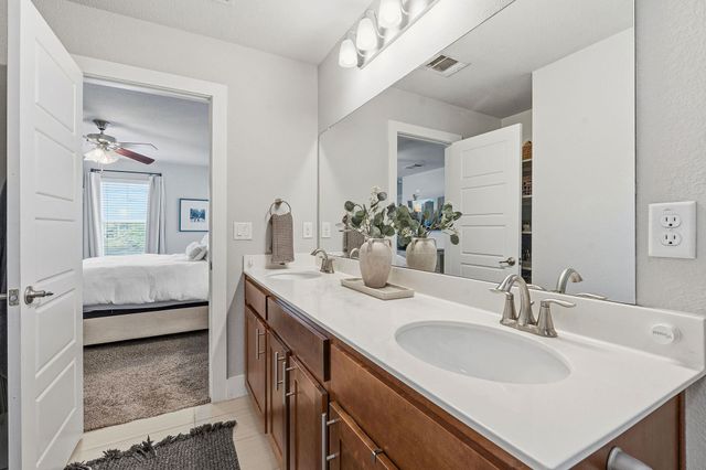7402 Buchholz ST, Austin, TX 78745