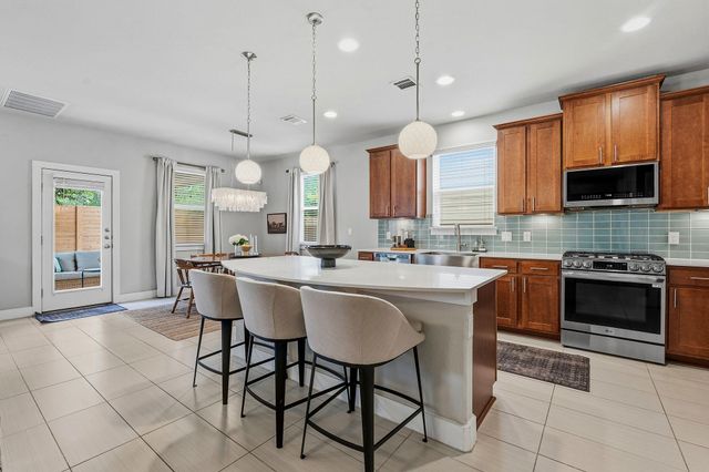 7402 Buchholz ST, Austin, TX 78745