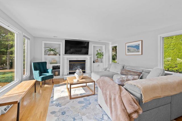 264 Hill And Plain Road, East Falmouth, MA 02536