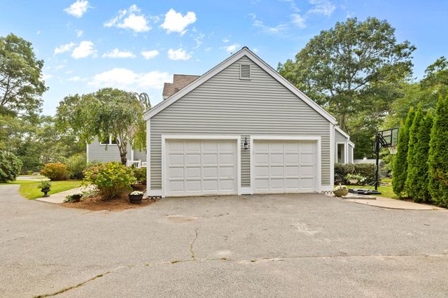 264 Hill And Plain Road, East Falmouth, MA 02536