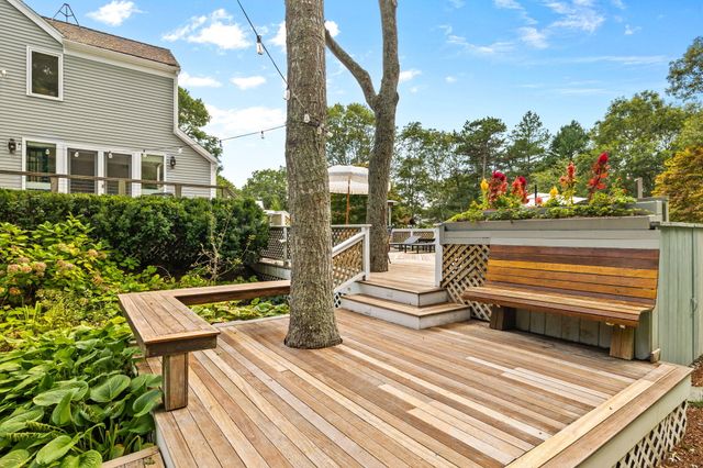 264 Hill And Plain Road, East Falmouth, MA 02536