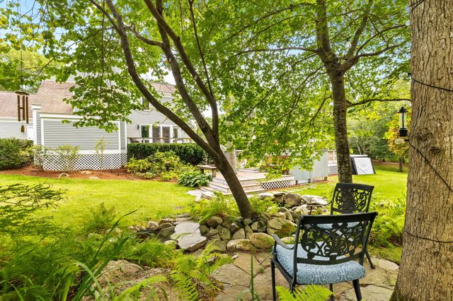 264 Hill And Plain Road, East Falmouth, MA 02536