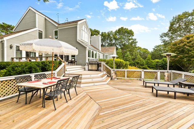 264 Hill And Plain Road, East Falmouth, MA 02536