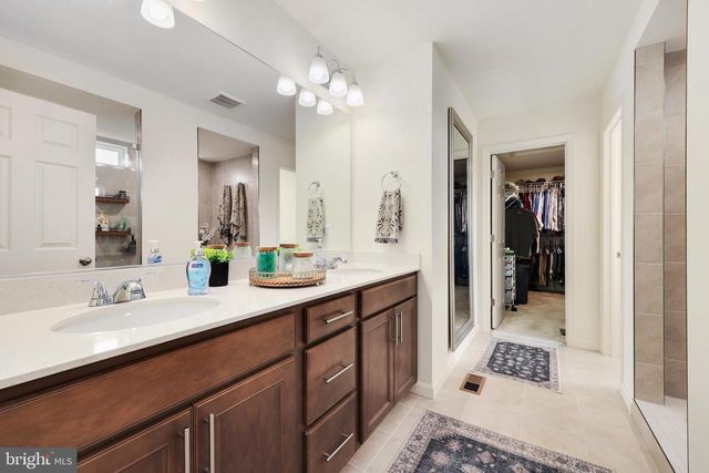 121 POE DR, Winchester, VA 22602