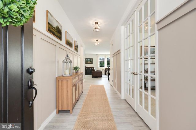 121 POE DR, Winchester, VA 22602