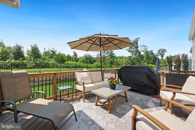 121 POE DR, Winchester, VA 22602