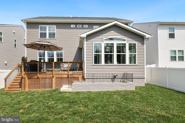 121 POE DR, Winchester, VA 22602