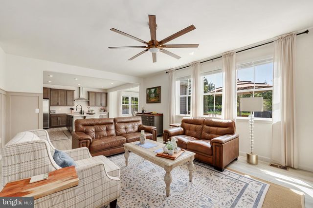 121 POE DR, Winchester, VA 22602