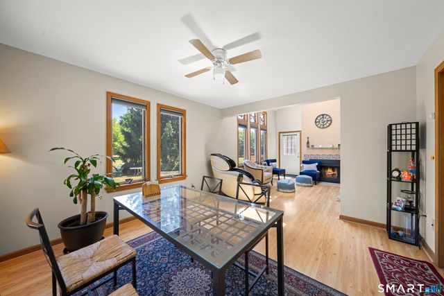 52 Elm Meadows 52, Enfield, CT 06082