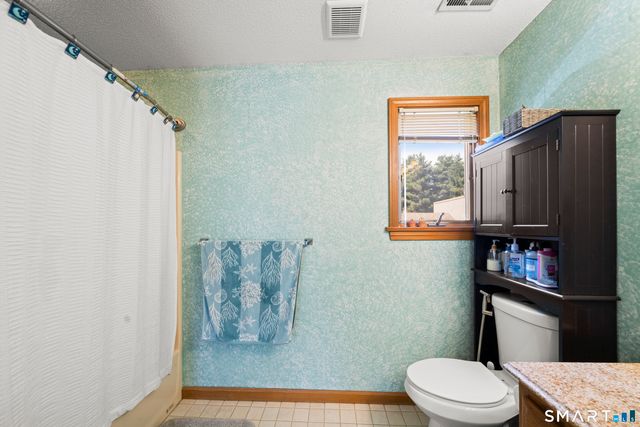 52 Elm Meadows 52, Enfield, CT 06082