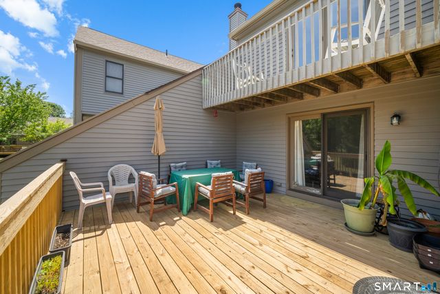 52 Elm Meadows 52, Enfield, CT 06082