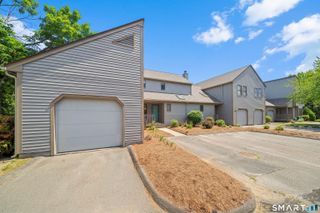 52 Elm Meadows 52, Enfield, CT 06082