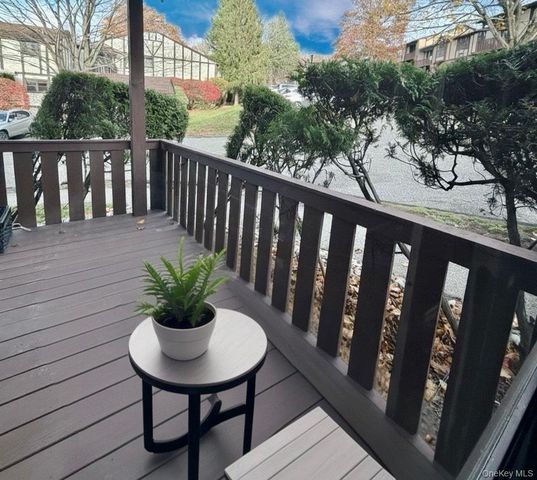 520 Sierra Vista Lane, Valley Cottage, NY 10989