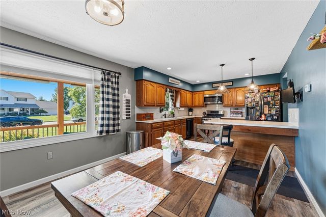 7391 Hidden Glen Drive, Amherst, OH 44001
