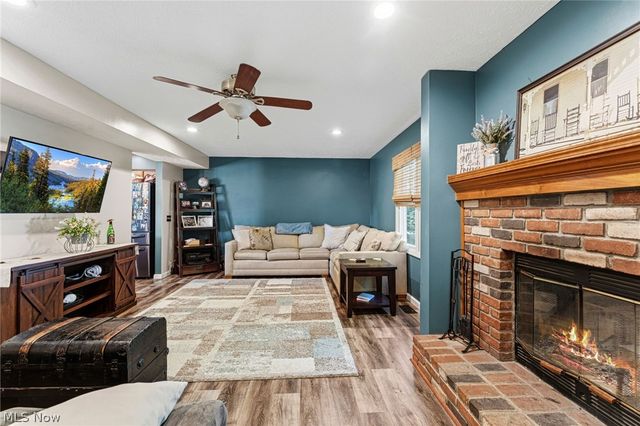 7391 Hidden Glen Drive, Amherst, OH 44001