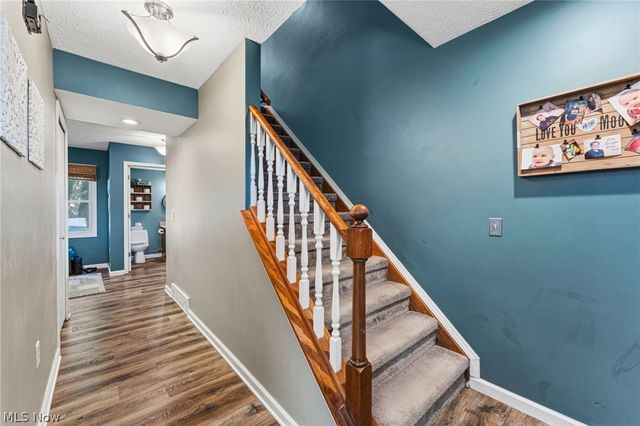 7391 Hidden Glen Drive, Amherst, OH 44001
