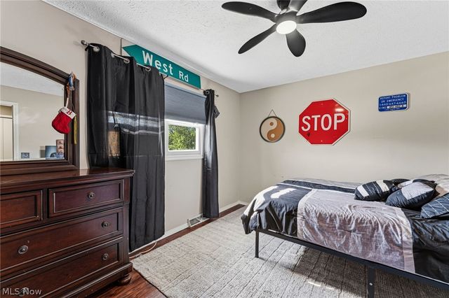 7391 Hidden Glen Drive, Amherst, OH 44001