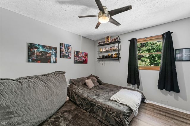 7391 Hidden Glen Drive, Amherst, OH 44001