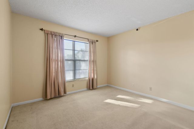 4640 Lucerne Lakes Boulevard W 306, Lake Worth, FL 33467