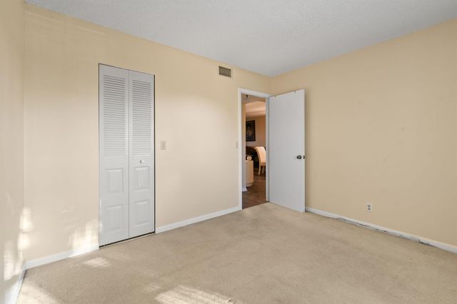 4640 Lucerne Lakes Boulevard W 306, Lake Worth, FL 33467
