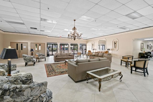 4640 Lucerne Lakes Boulevard W 306, Lake Worth, FL 33467