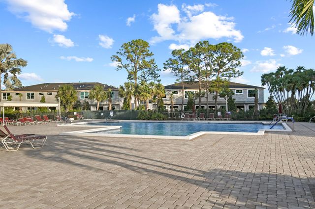 4640 Lucerne Lakes Boulevard W 306, Lake Worth, FL 33467