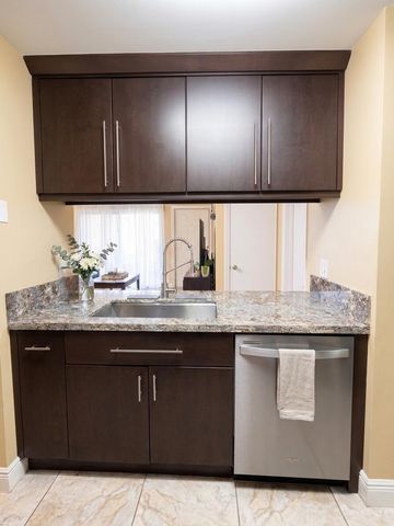 2690 N Nob Hill Road, Sunrise, FL 33322