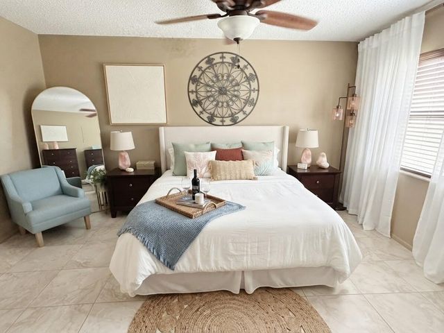 2690 N Nob Hill Road, Sunrise, FL 33322