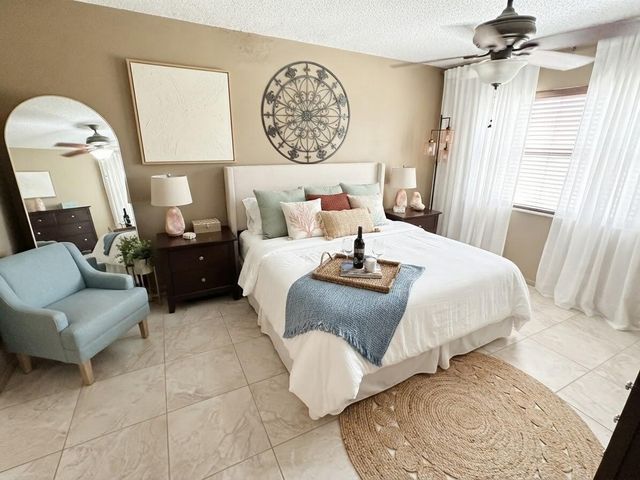 2690 N Nob Hill Road, Sunrise, FL 33322