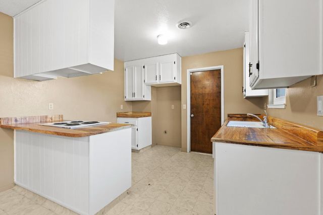 1212 Rosewood Dr, Yuba City, CA 95991