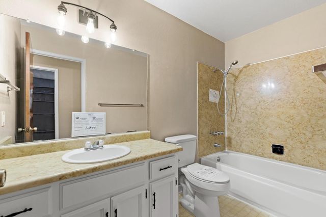 1212 Rosewood Dr, Yuba City, CA 95991