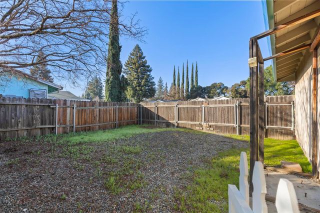 1212 Rosewood Dr, Yuba City, CA 95991