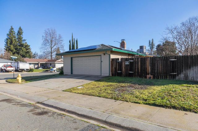 1212 Rosewood Dr, Yuba City, CA 95991