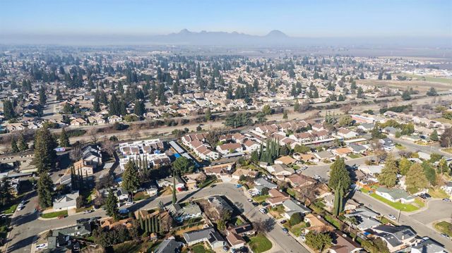 1212 Rosewood Dr, Yuba City, CA 95991